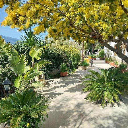 Casa Lachesi Caccamo エクステリア 写真