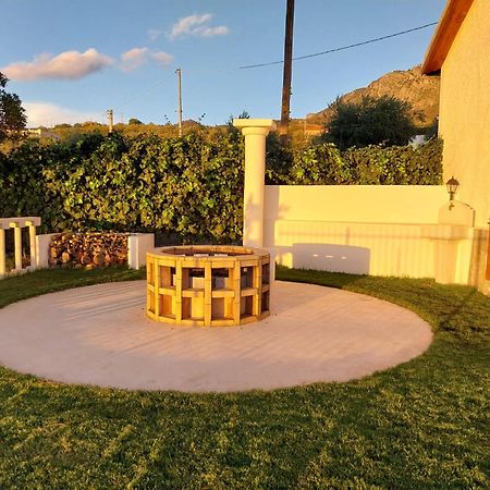 Casa Lachesi Caccamo エクステリア 写真
