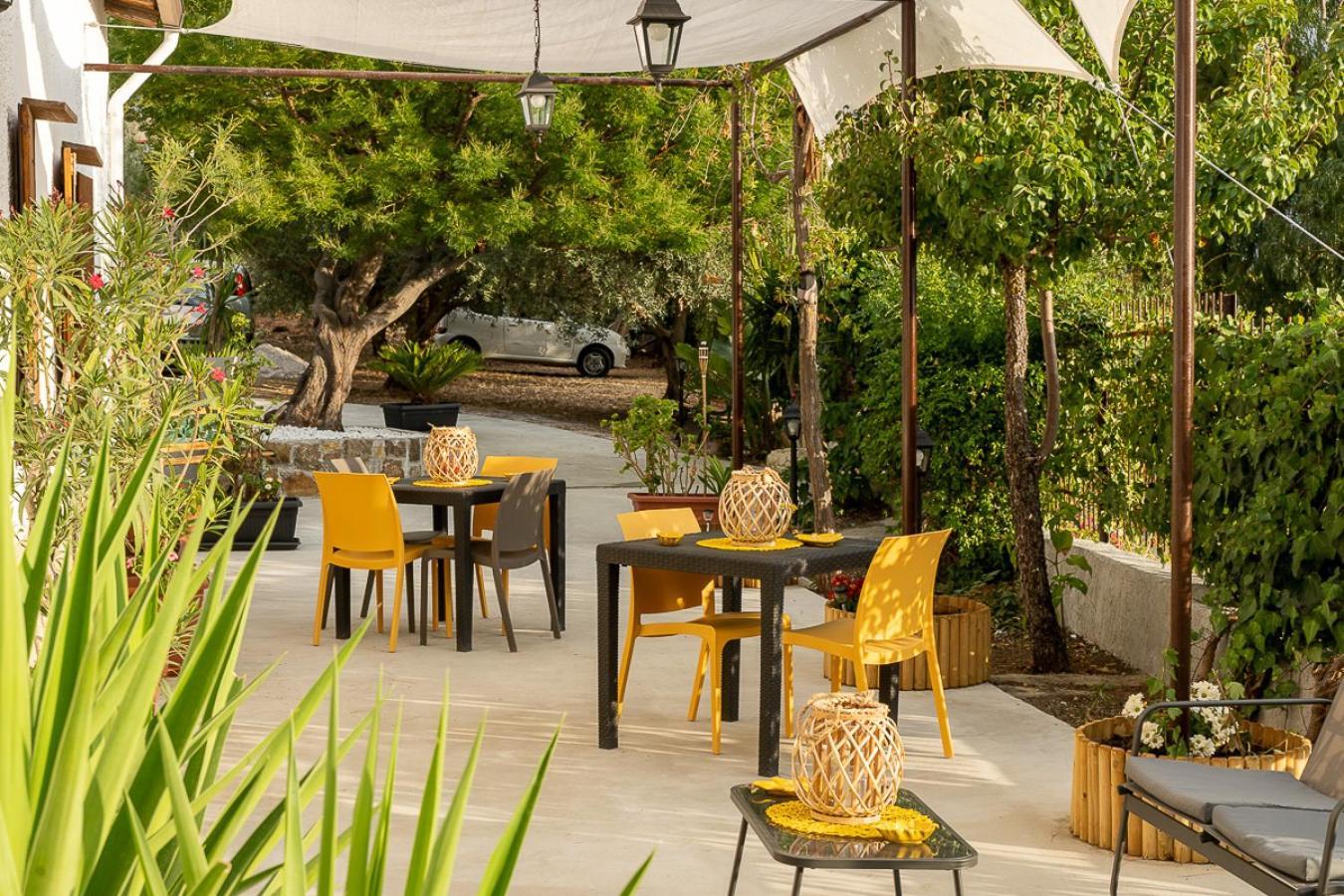 Casa Lachesi Caccamo エクステリア 写真