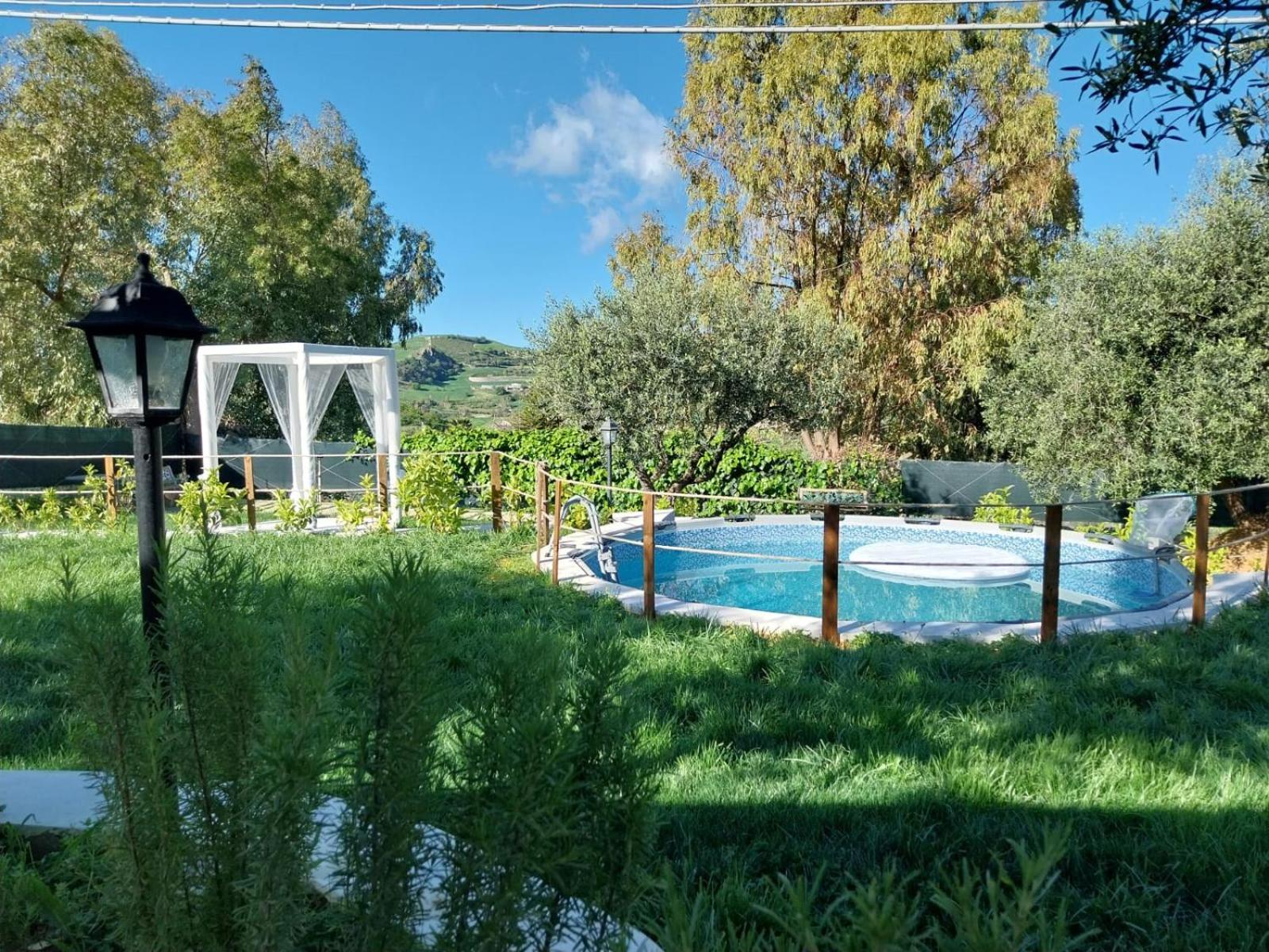 Casa Lachesi Caccamo エクステリア 写真