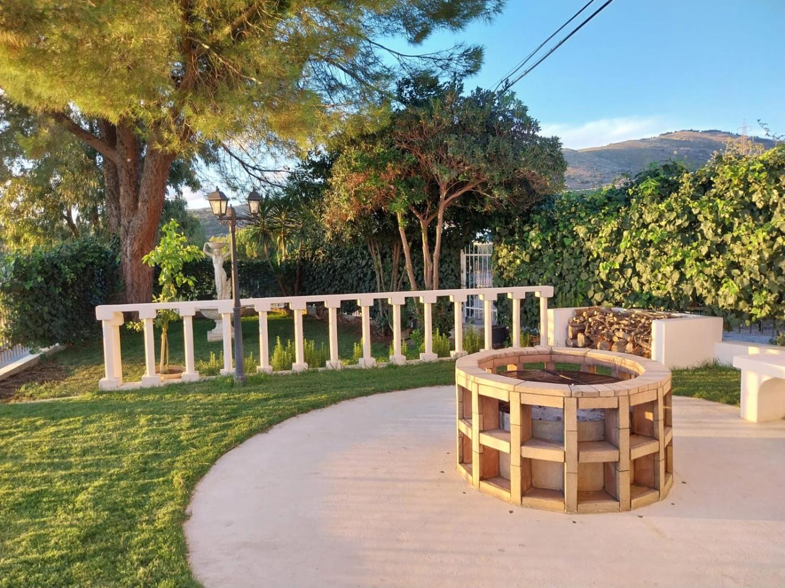 Casa Lachesi Caccamo エクステリア 写真