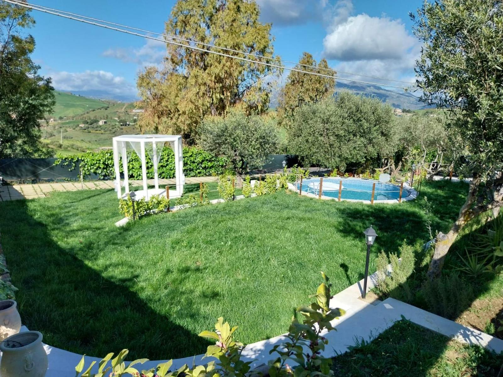 Casa Lachesi Caccamo エクステリア 写真