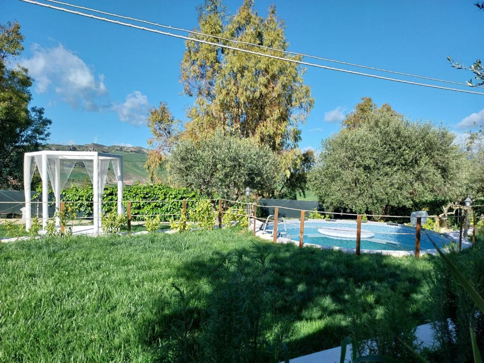 Casa Lachesi Caccamo エクステリア 写真